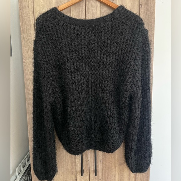 OAK & FORT FUZZY BLACK CARDIGAN SIZE SMALL - Picture 2 of 5